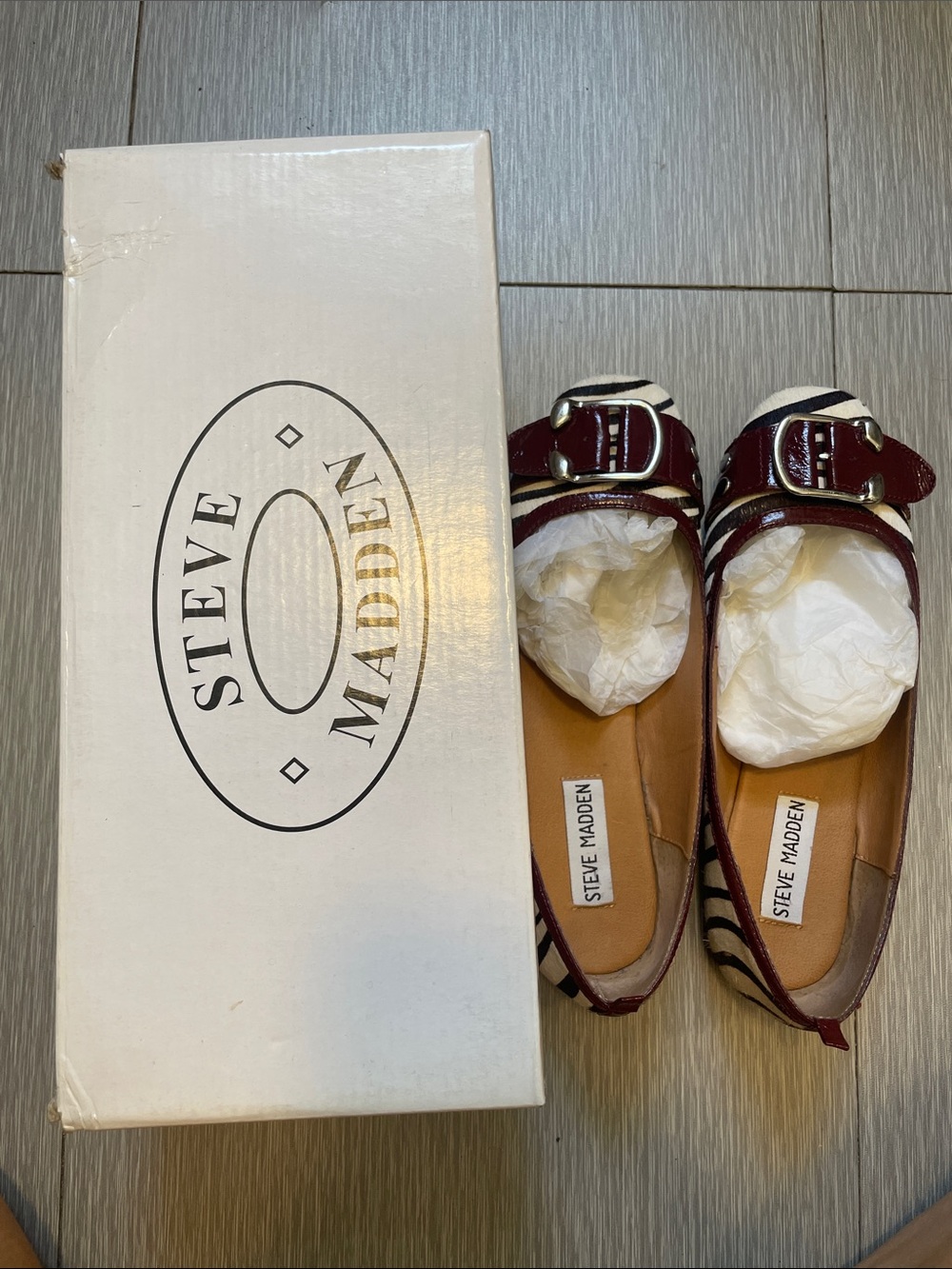 Steve Madden Flats, size 6 with box